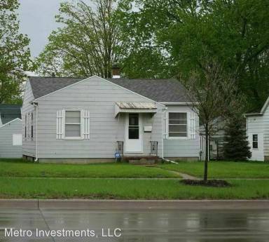 Main picture of 1750 Logan Ave