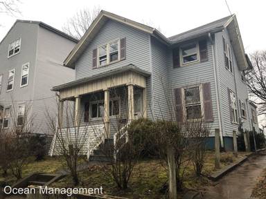 Main picture of 587 Orchard St