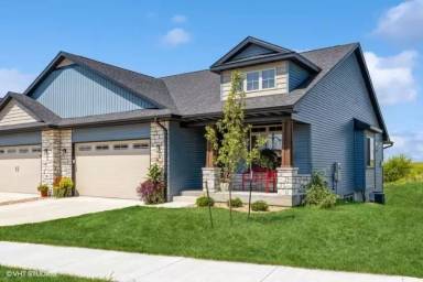 Main picture of 739 Deer View Ave