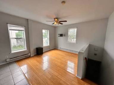 Main picture of 2126 N 16th St