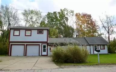 Main picture of 976 Newell St