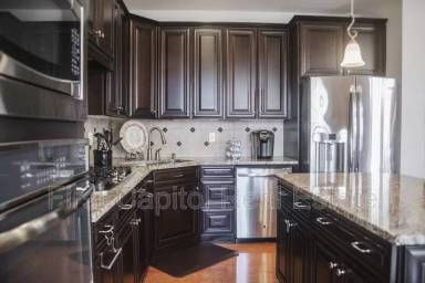 Main picture of 8971 Amelung St