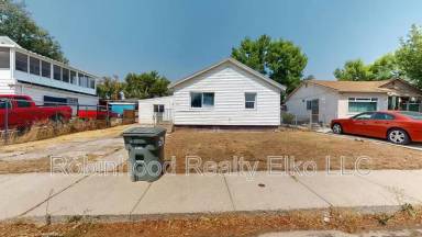 Main picture of 741 Elm St
