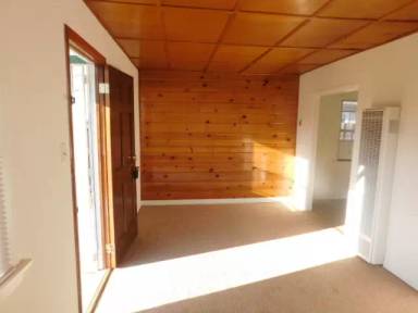 Main picture of 10662 Langmuir Ave