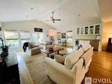 Main picture of 5212 Valley Oak Dr