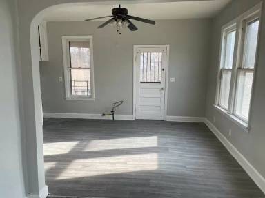 Main picture of 4067 E 103rd St