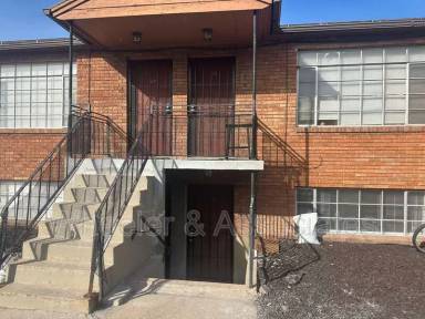 Main picture of 3700 Washington Blvd