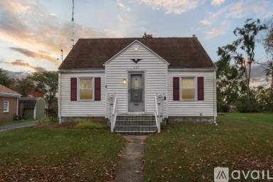 Main picture of 629 Saint Clair Ave