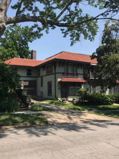 Main picture of 209 N Indiana Ave