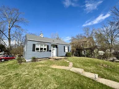 Main picture of 402 S Mitchell St