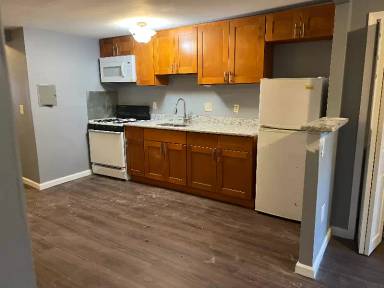 Main picture of 421 Dickinson St