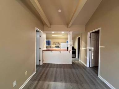 Main picture of 274 Hathway Ave