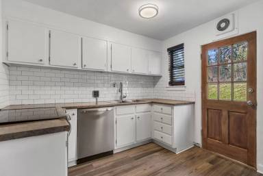 Main picture of 64 Faris Cir