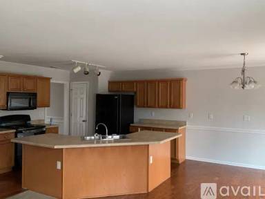 Main picture of 613 Fountainbrook Ln