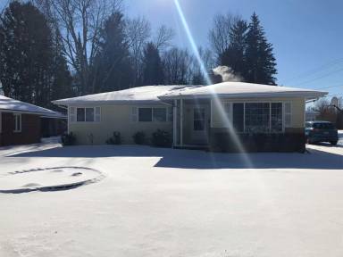 Main picture of 509 W 2nd St