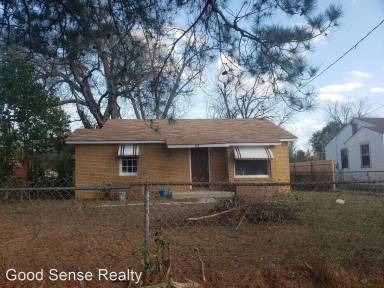 Main picture of 828 Forsythe St