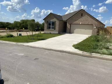 Main picture of 1301 Ayham Trl