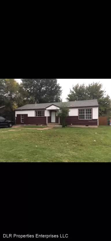 Main picture of 4241 N Hartford Ave