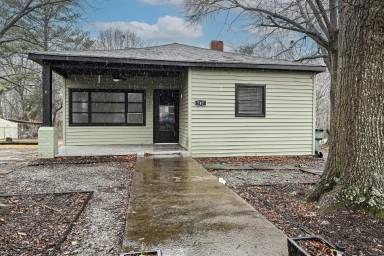 Main picture of 747 Mutual Rd
