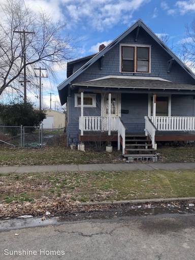 Main picture of 2112 N Astor St