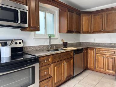 Main picture of 1372 Riverside Dr