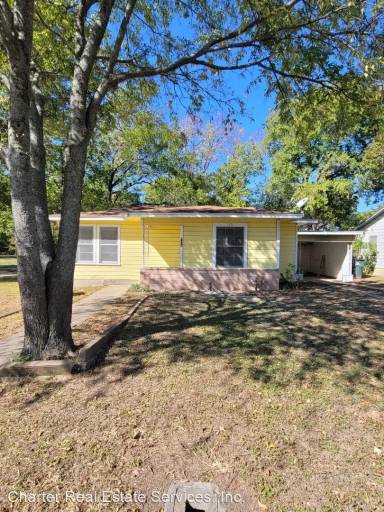 Main picture of 110 S 41st St
