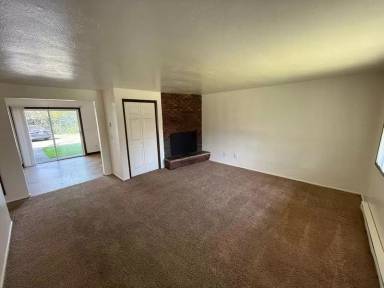 Main picture of 3875 Iberis St NE