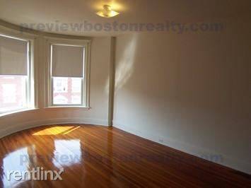 Main picture of 15 Mount Hood Rd