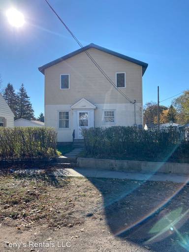 Main picture of 1149 Newton St