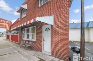 Main picture of 3749 S Washington St