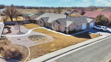 Main picture of 305 Rio Vista Dr