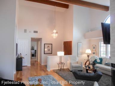 Main picture of 15745 Via Calanova