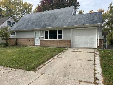 Main picture of 104 Walnut St