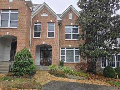 Main picture of 216 Shady Ridge Ln
