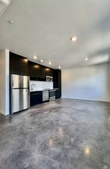 Main picture of 4750 N Albina Ave