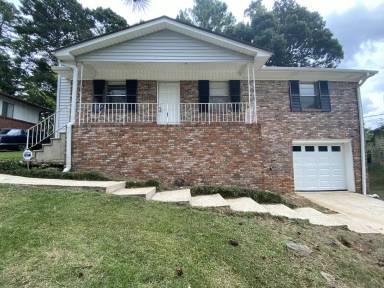 Main picture of 236 Tanglewood Cir