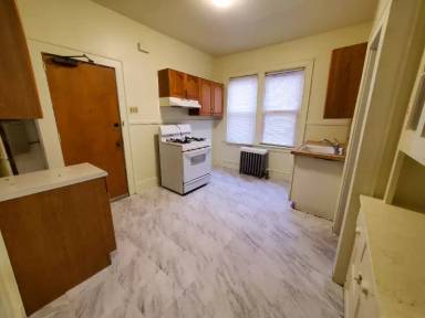 Main picture of 62 W Tremont Ter