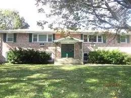 Main picture of 221 S Small Ave