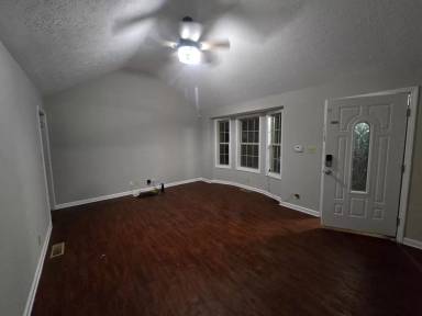 Main picture of 3319 S Senseney Cir