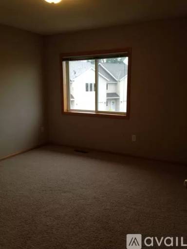 Main picture of 2106 Linden Trl