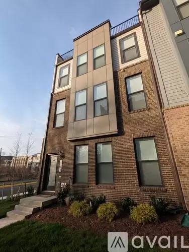 Main picture of 2373 Liberty Loop