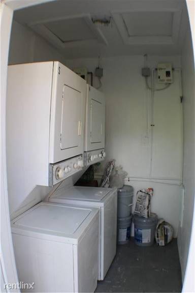 Main picture of 3731 NW 78th Ln