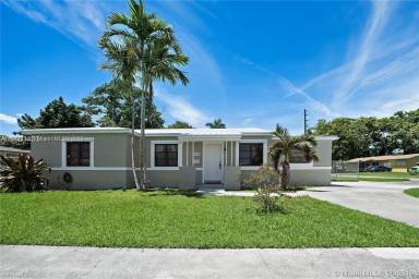Main picture of 16970 SW 303rd St