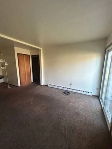 Main picture of 930 Southgate Dr