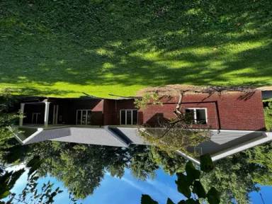 Main picture of 2846 E Davis Dr
