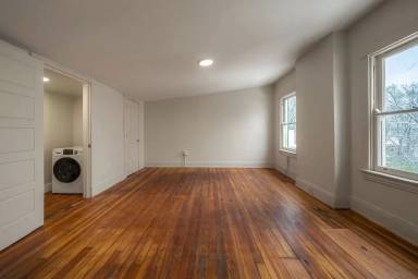 Main picture of 3570 Montgomery Rd