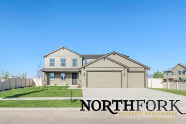 Main picture of 5175 N Trident Way