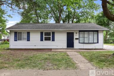 Main picture of 2201 E Country Squire Dr