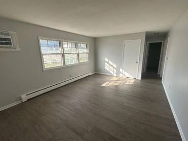 Main picture of 4210 Knob Hill Dr