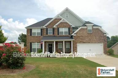 Main picture of 1 Oakwood Dr